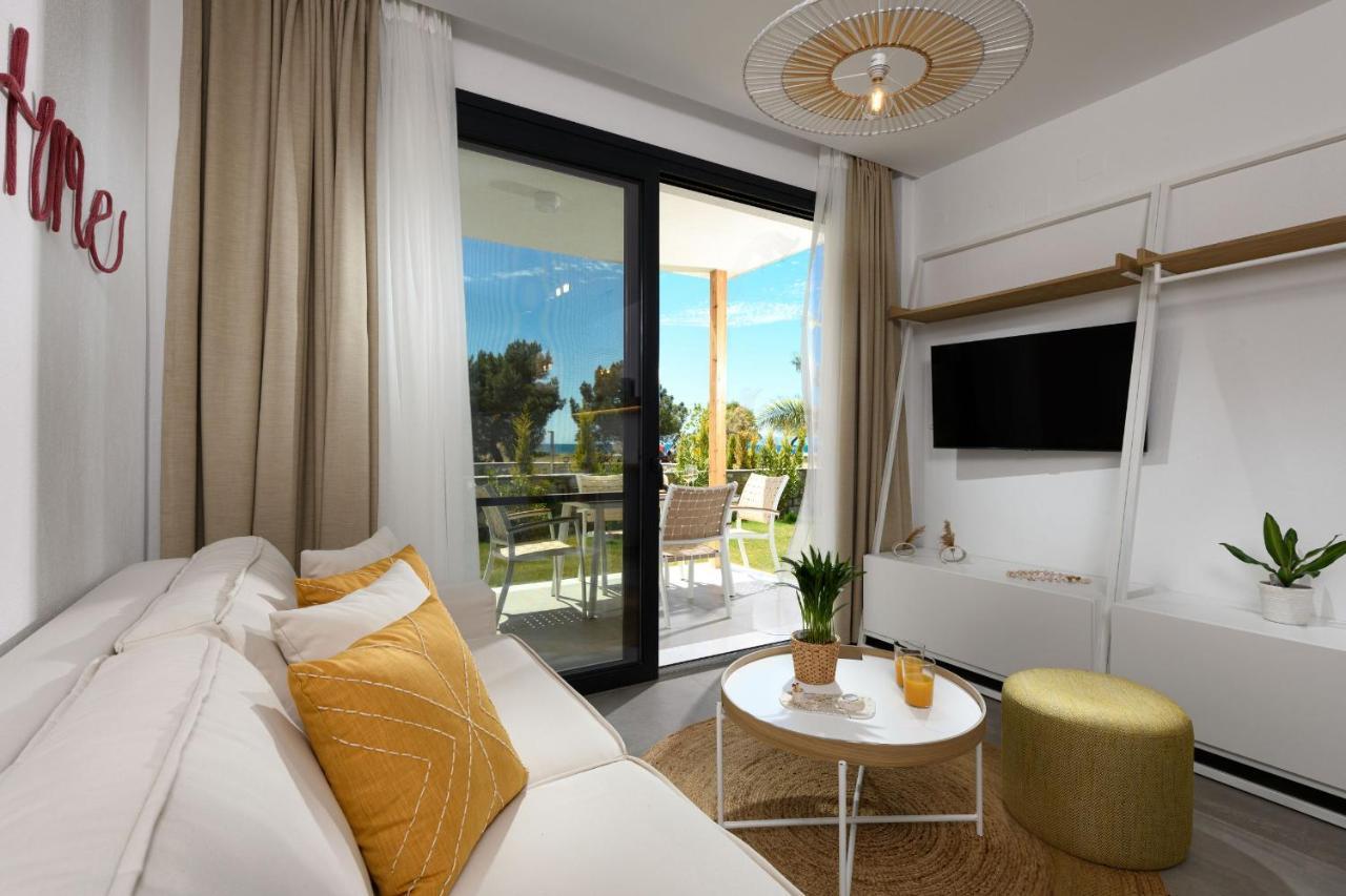 Nisea Beach Apartments Prínos Exteriör bild