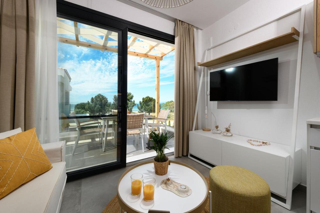 Nisea Beach Apartments Prínos Exteriör bild