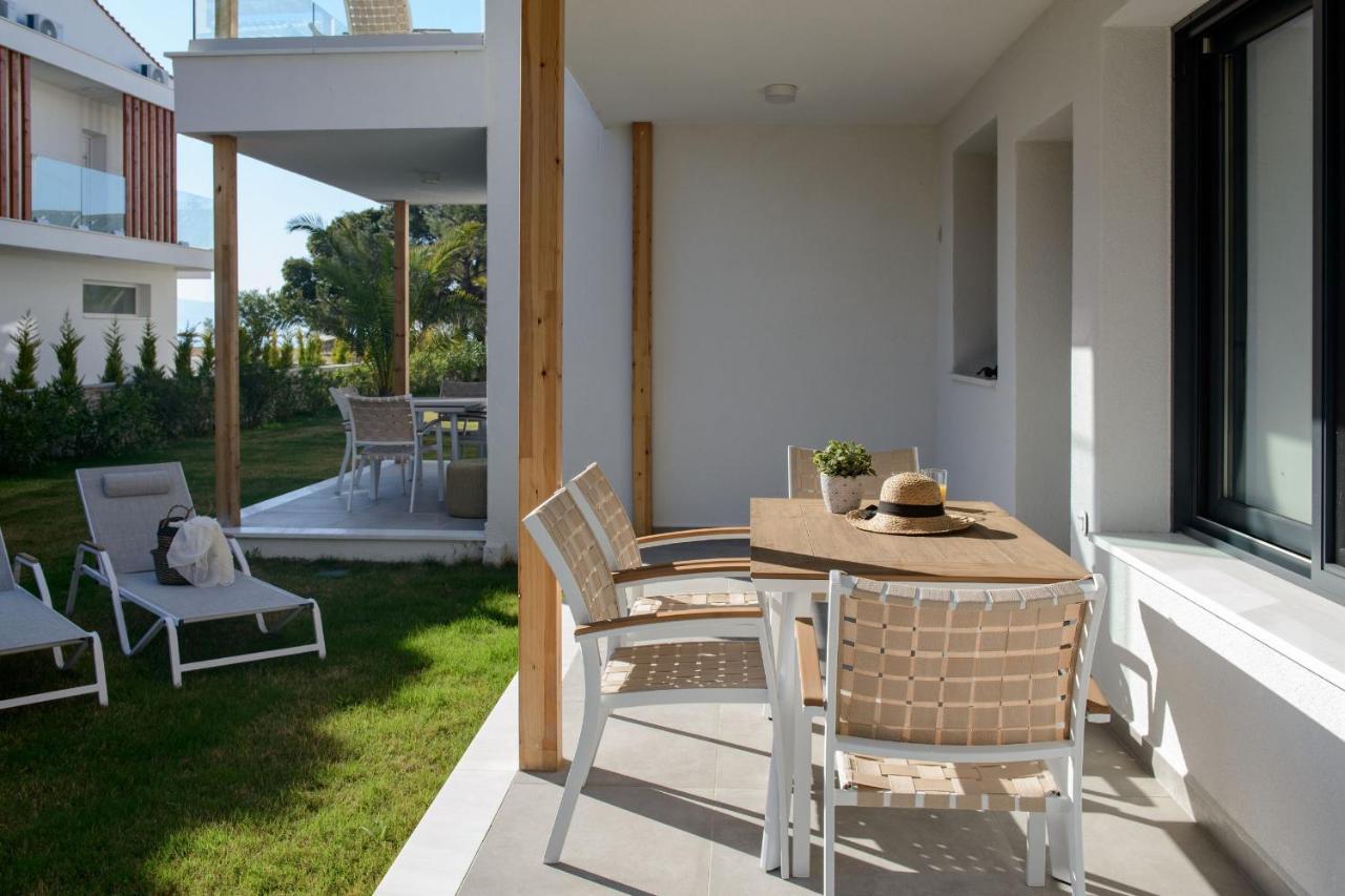 Nisea Beach Apartments Prínos Exteriör bild