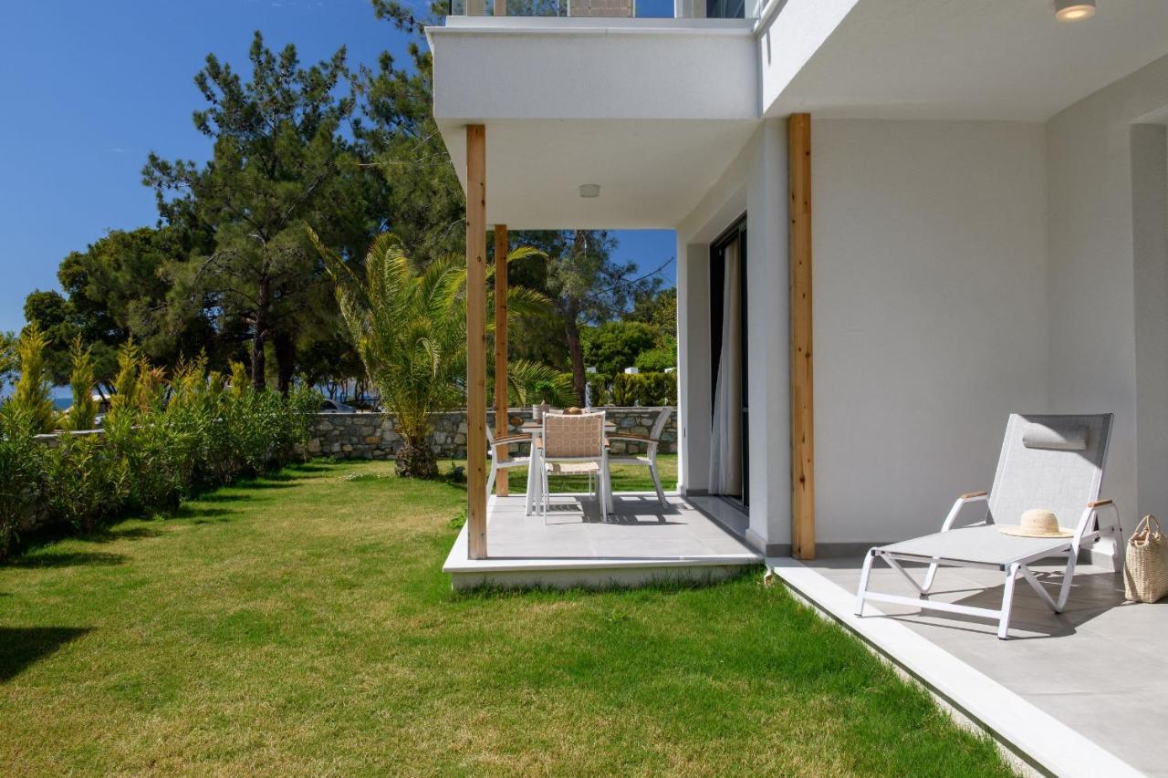 Nisea Beach Apartments Prínos Exteriör bild
